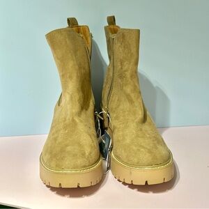 Universal Thread Tan Suede Ankle Boots